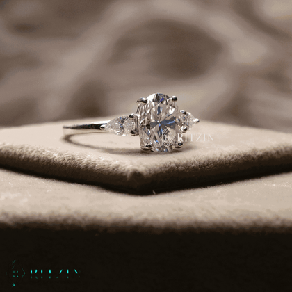 1 carat lab grown diamond ring