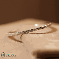 Alianza de boda de eternidad completa de moissanita redonda de 0,504 TCW para mujer, única, regalo de joyería exclusivo para ella. 