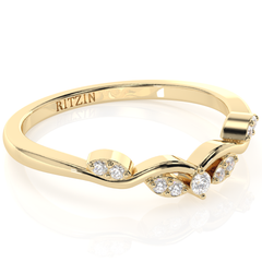 Alianza de boda de oro amarillo de 18 k con moissanita blanca de corte redondo de 0,35 cts para ella