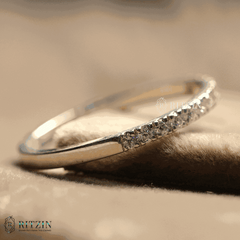 Einzigartiger 0,589 TCW Moissanit Diamant Halb Ewigkeit Ehering für Frauen Personalisierbares Geschenk für Sie 