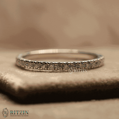 Einzigartiger 0,589 TCW Moissanit Diamant Halb Ewigkeit Ehering für Frauen Personalisierbares Geschenk für Sie 