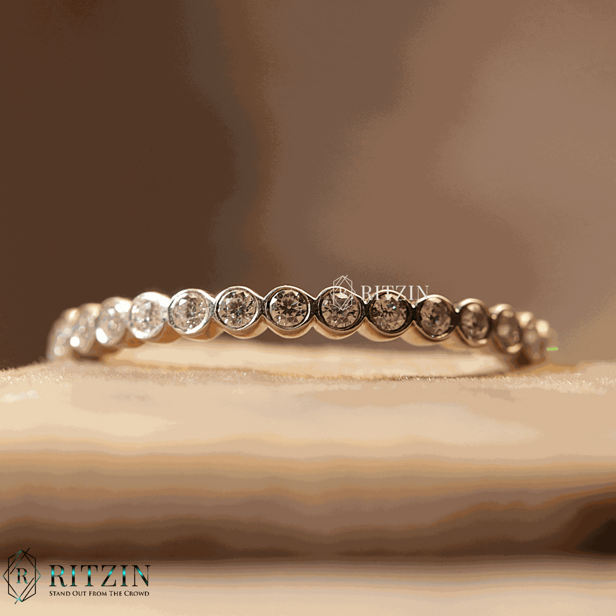 Einzigartiger Ehering mit rundem Moissanit-Diamant im Pavé-Fassung, 0,9 TCW, für Frauen, exklusives Schmuckgeschenk für Sie 