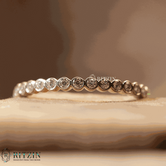 Einzigartiger Ehering mit rundem Moissanit-Diamant im Pavé-Fassung, 0,9 TCW, für Frauen, exklusives Schmuckgeschenk für Sie 