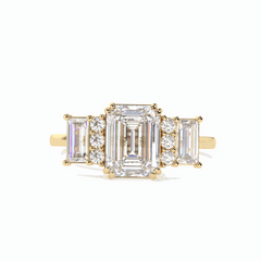 Anillo de diamantes cultivados en laboratorio de 18 quilates con corte esmeralda en racimo de 3,00 TCW para mujer